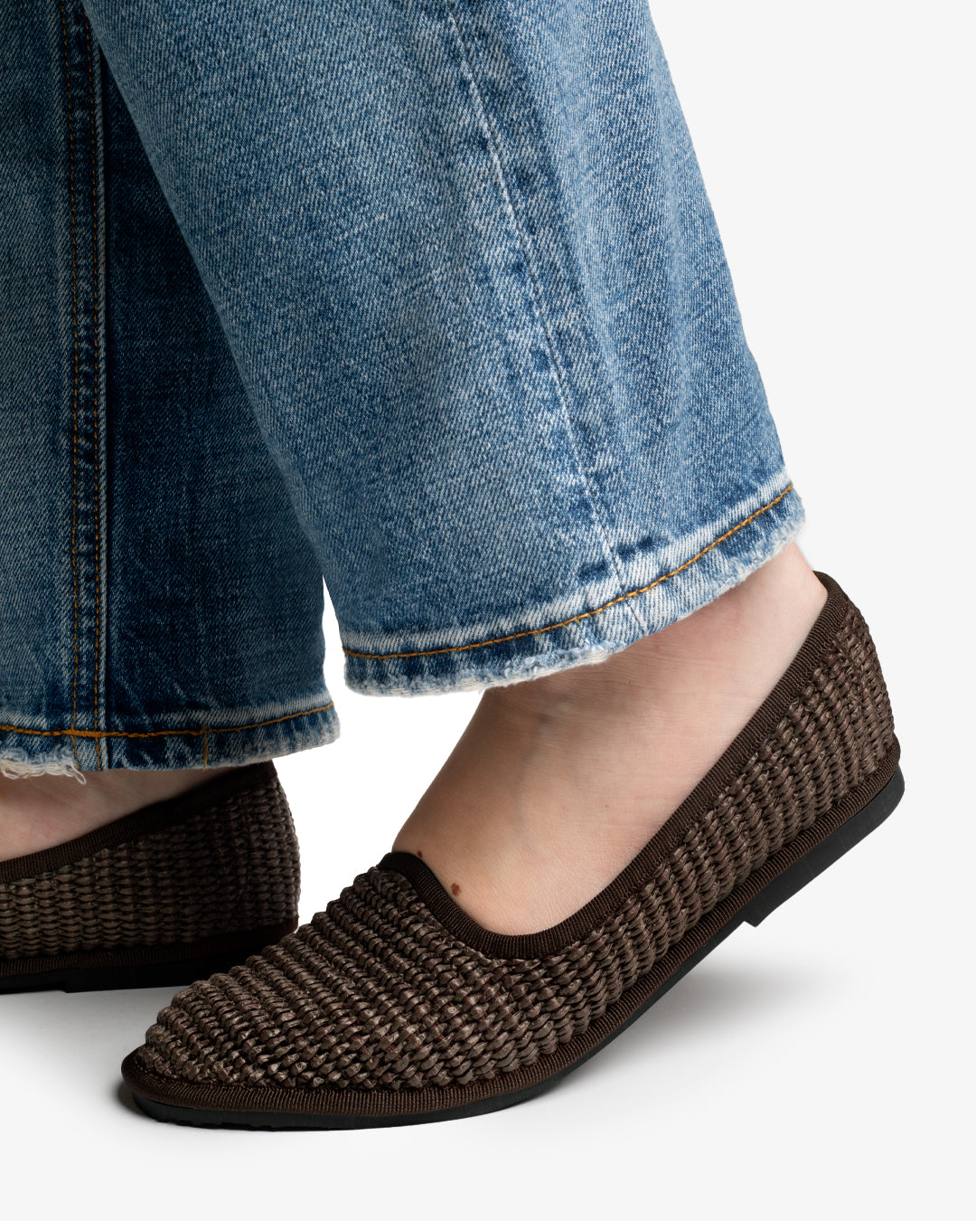 Friulane Donna Marrone in Rafia
