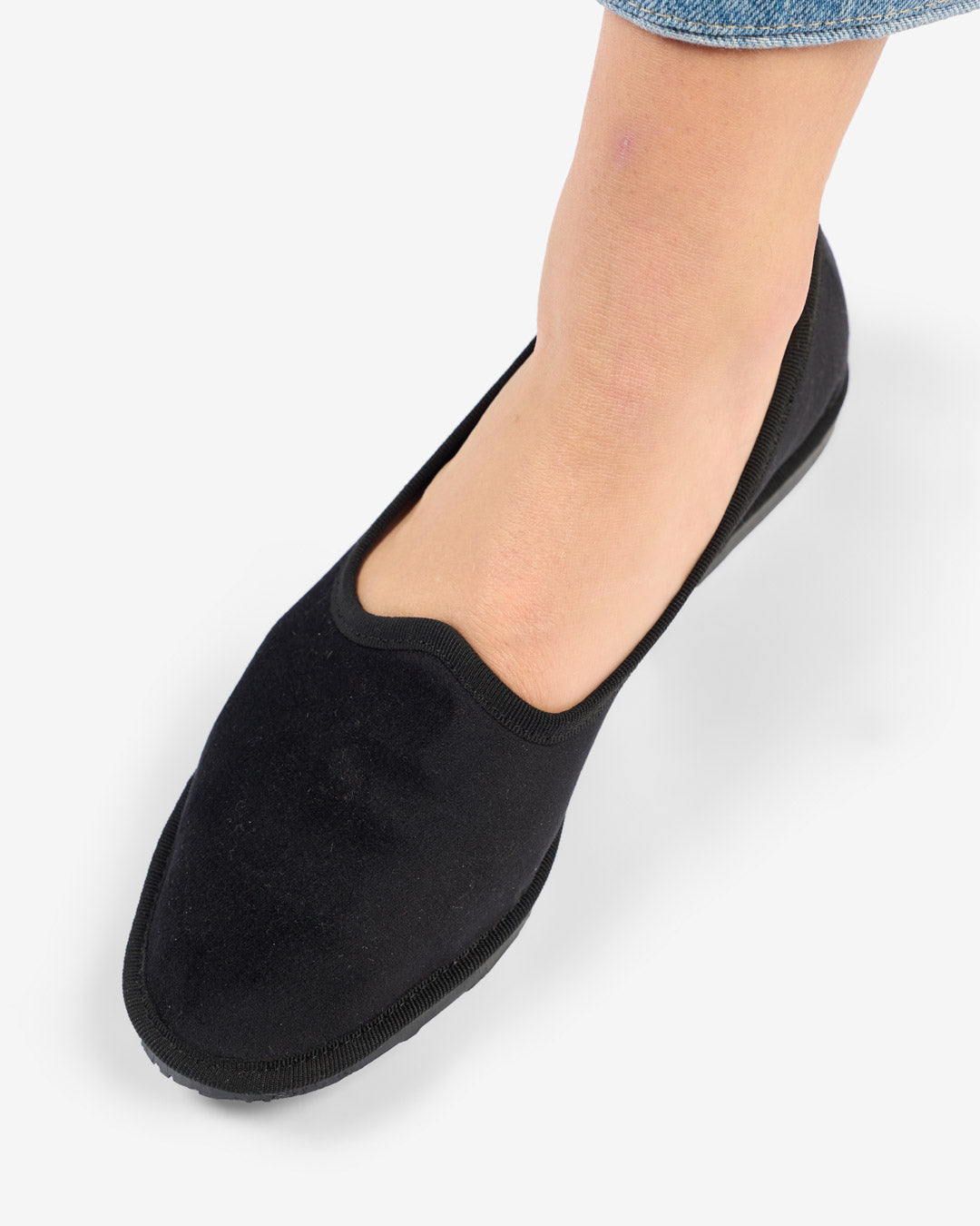 FRIULANE DONNA NERO IN VELLUTO